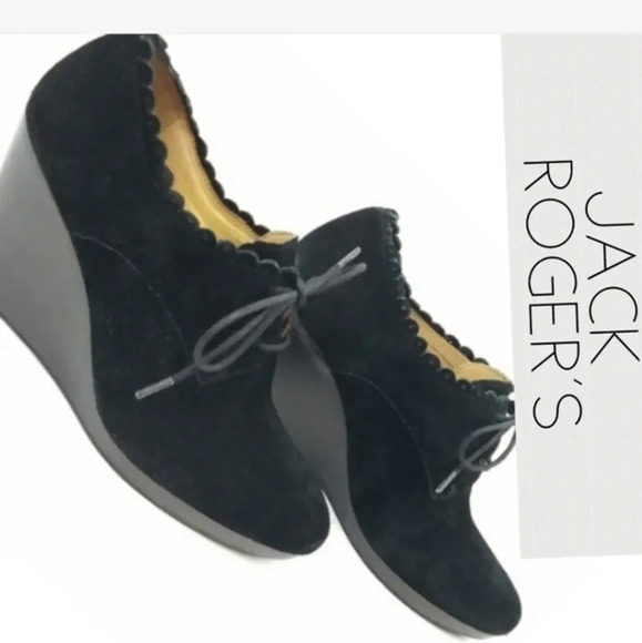 Jack Roger's suede scalloped‎ edge booties 11 - Picture 1 of 8